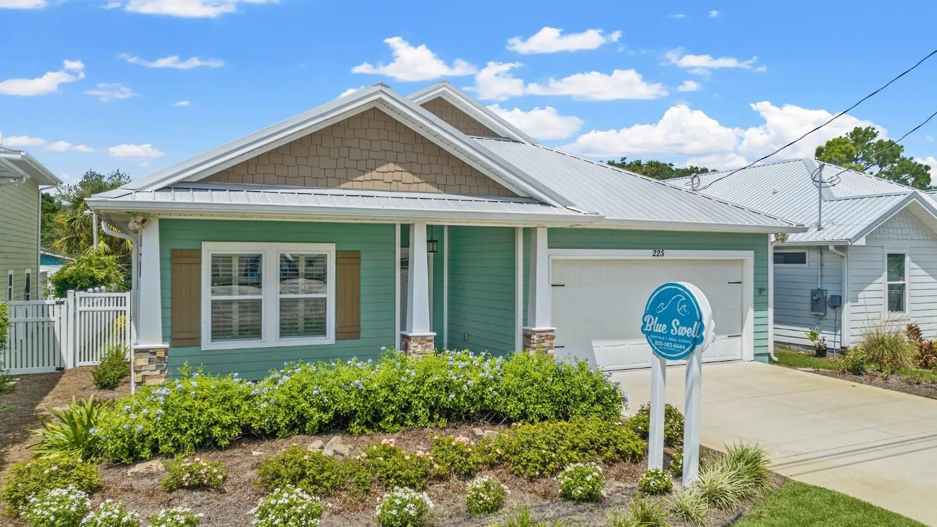 Holiday home Charming Retreat, A Short Walk To Laguna Beach, With Room For 10! Panama City Beach
