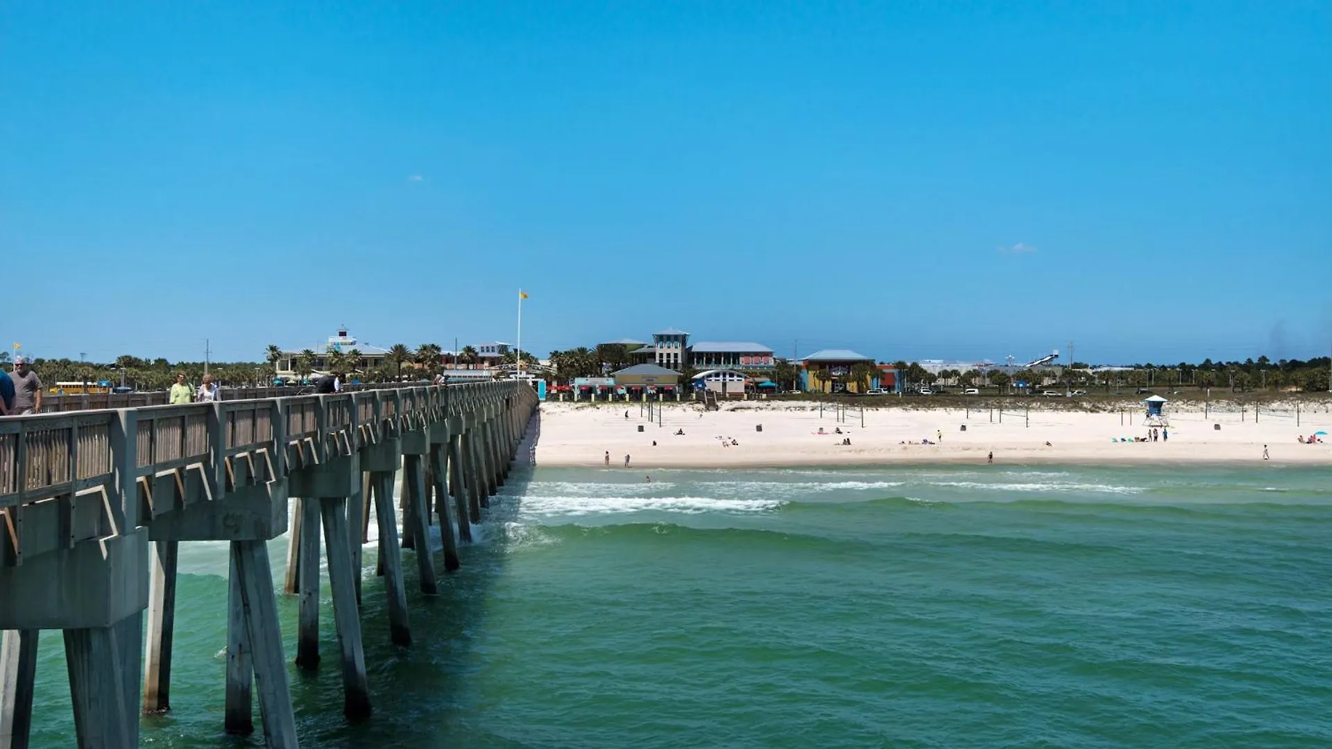 Charming Retreat, A Short Walk To Laguna Beach, With Room For 10! Panama City Beach Holiday home