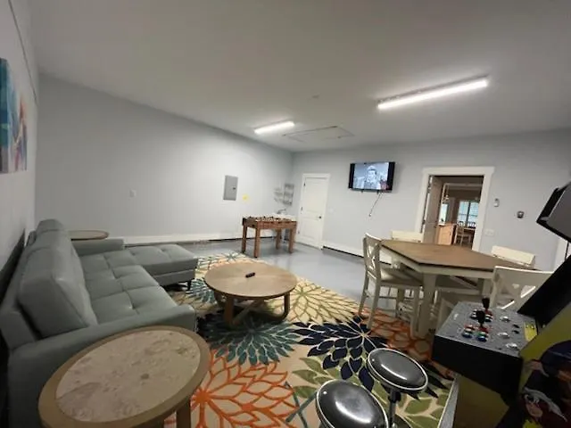 Holiday home Charming Retreat, A Short Walk To Laguna Beach, With Room For 10! Panama City Beach