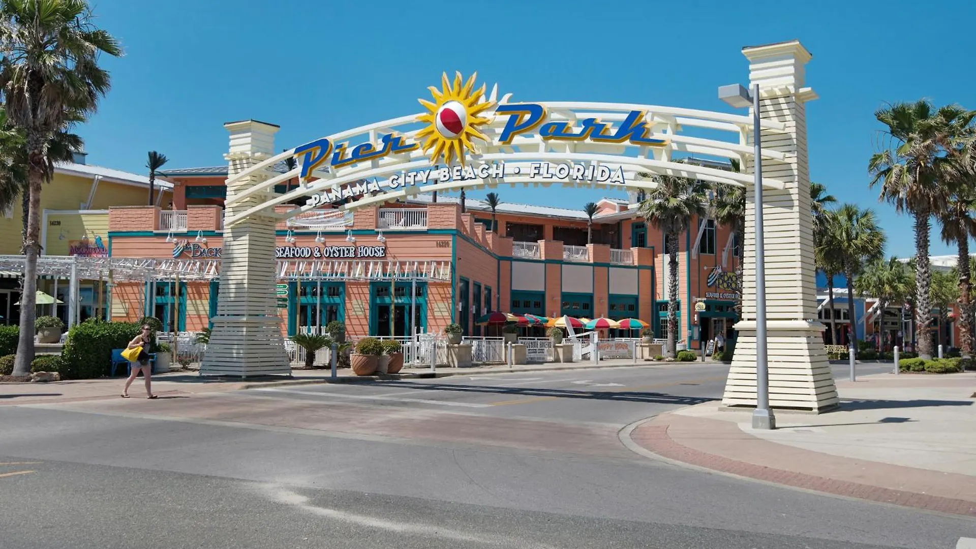 Charming Retreat, A Short Walk To Laguna Beach, With Room For 10! Panama City Beach